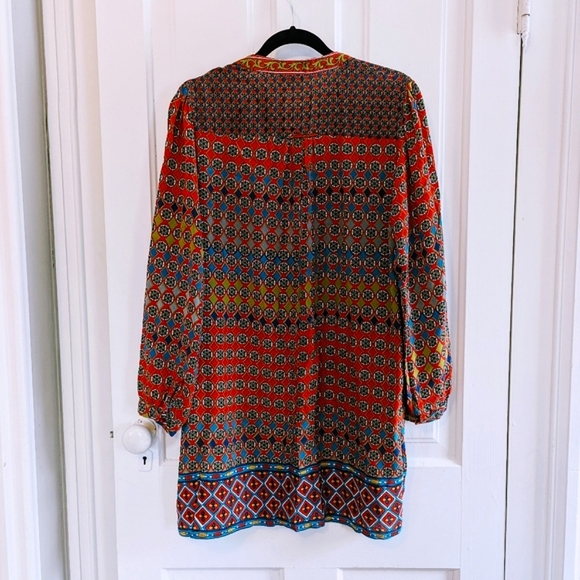 100% Silk Tahani Dress Size Small - Picture 5 of 6